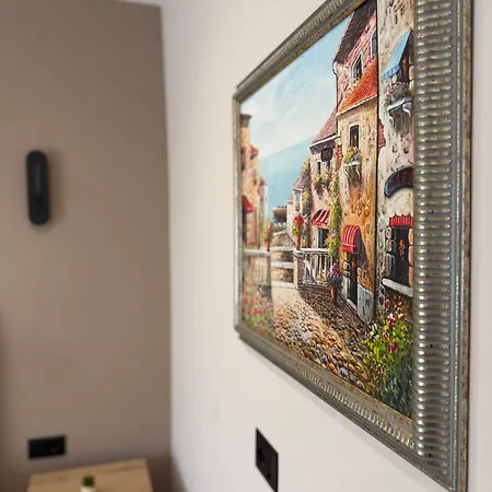 Ro 01 Apartment *